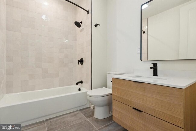Primary Photo - 225 N 12th St