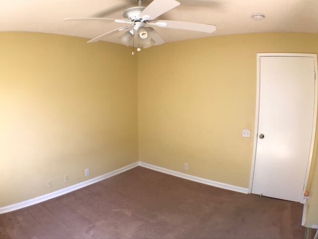 Building Photo - 271NKH