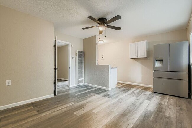 Building Photo - 1129 Valley Manor Ct