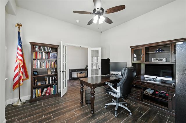 Building Photo - 3829 Honey Grove Dr