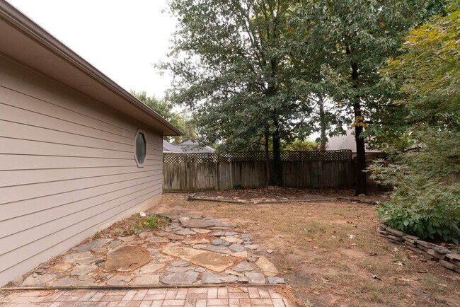 Building Photo - Lovely 4 Bedroom Home in Maumelle