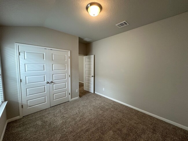 Building Photo - Beautiful 3bd/2ba in Meyers Landing Subdivision