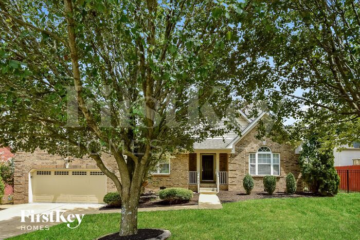 Primary Photo - 554 Summit Way