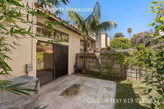 Building Photo - Stylish Carmel Valley Townhome – Prime Loc...