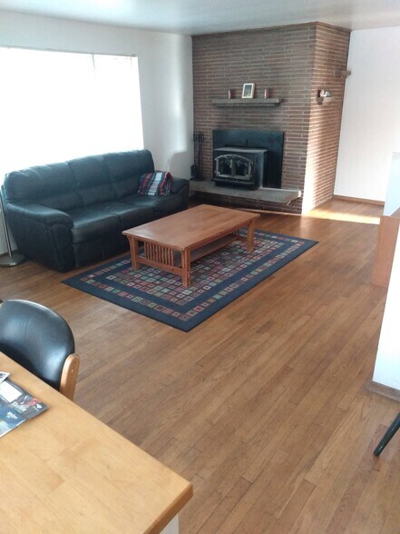 Building Photo - 915 NW 56th St