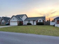 Building Photo - 508 Tracey Dr