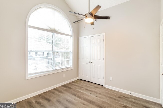 Building Photo - 1286 Live Oak Terrace