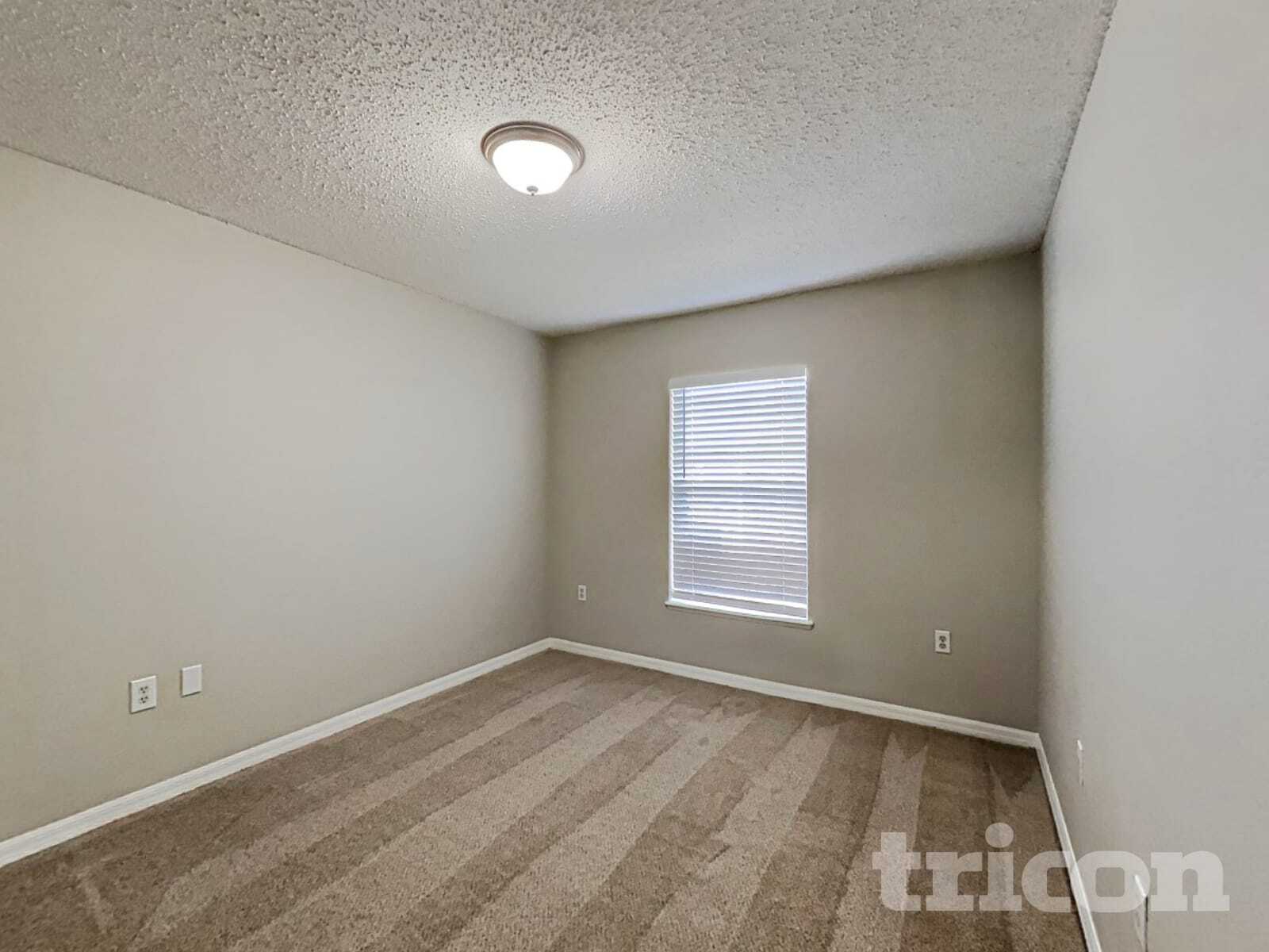 Building Photo - 9312 Thunderbolt Dr