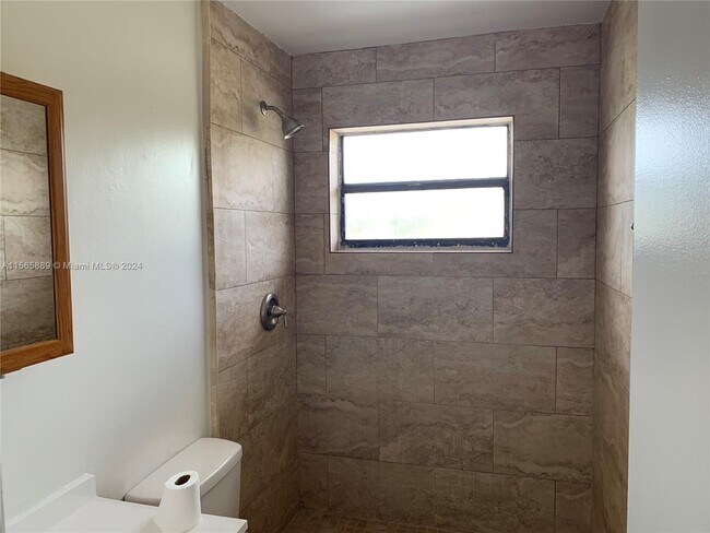 Building Photo - 6894 NW 173rd Dr