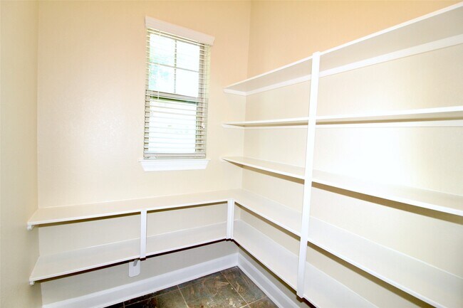 Building Photo - 24115 Via Privato Dr