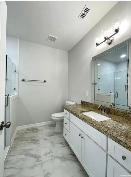 Bathroom - 5514 N Crown Pt