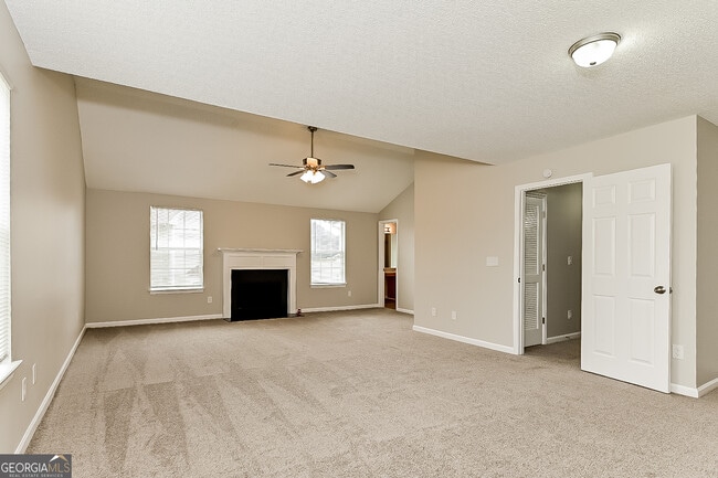 Building Photo - 1653 Deer Crossing Cir