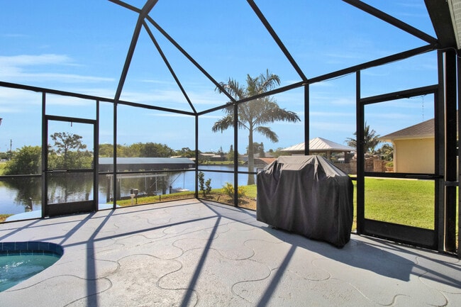 Building Photo - 4274 Gillot Blvd