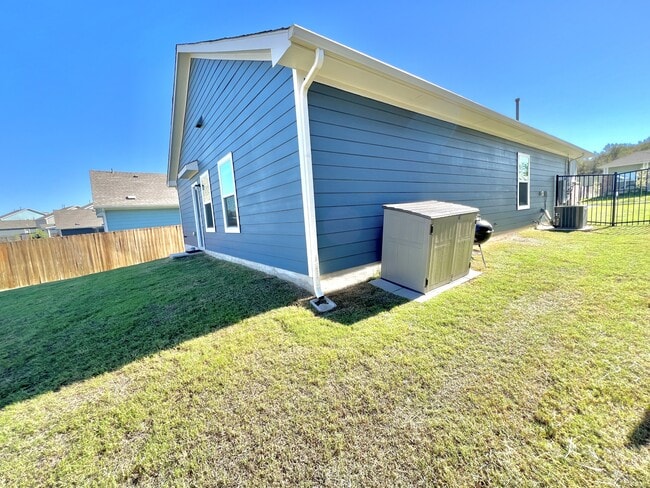 Building Photo - 7606 Ivy Trellis Trl