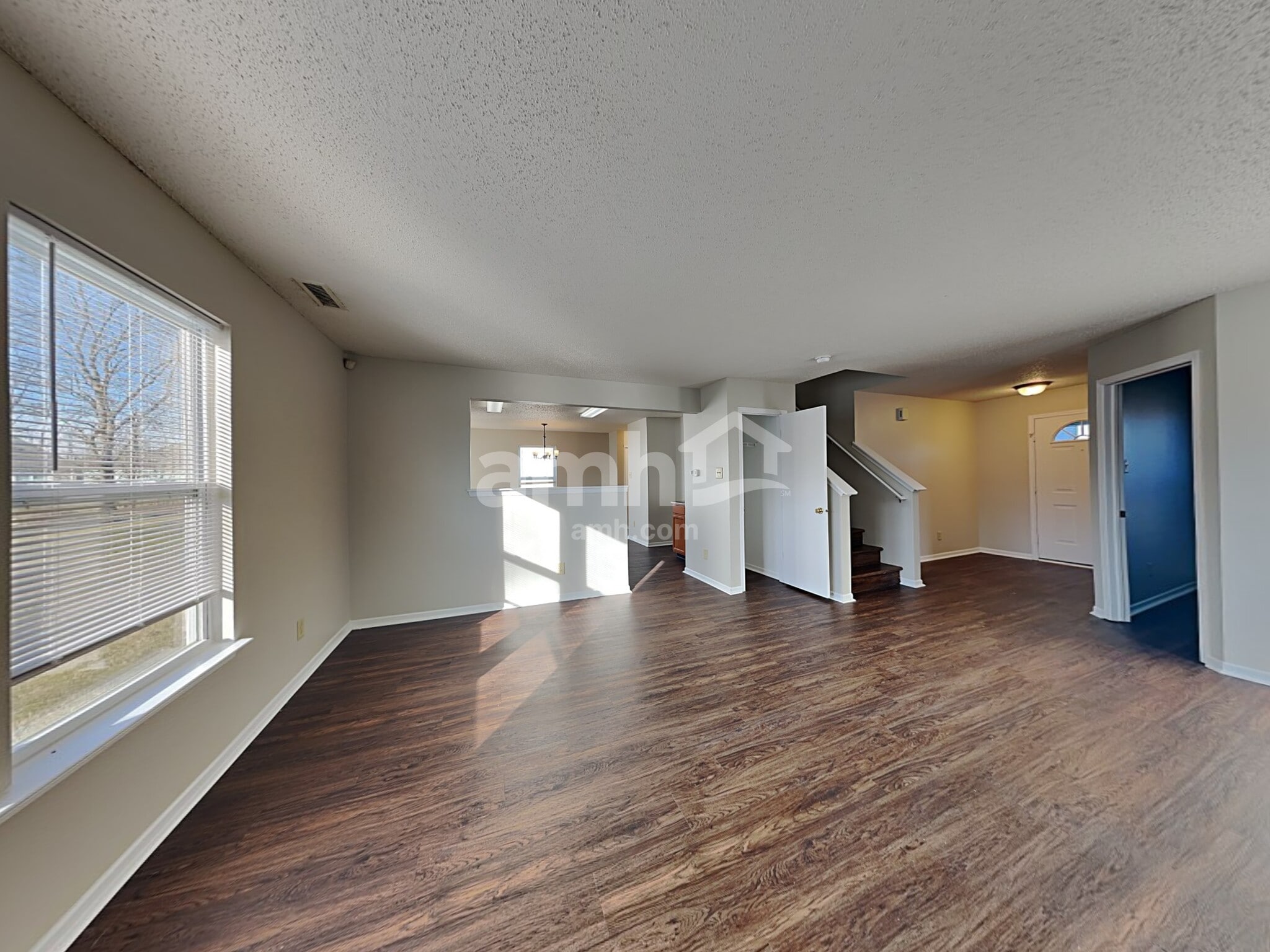 Building Photo - 690 Runnymede Ct