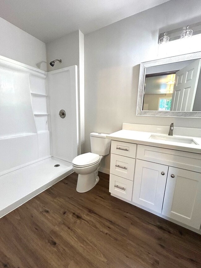 Building Photo - Updated 3+ bedroom 2 bath home in country ...