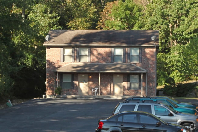 Building Photo - 413 Us-31 Hwy