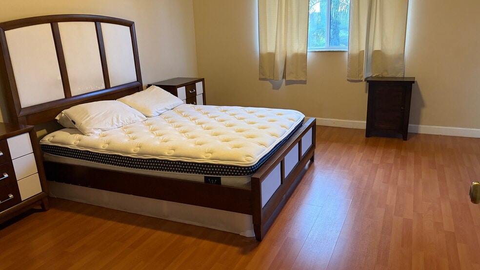 Building Photo - 13553 SW 124th Avenue Rd