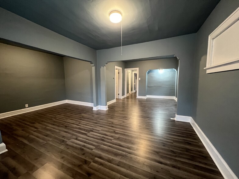 Entry, Living room & Dining - 2446 S 6th St