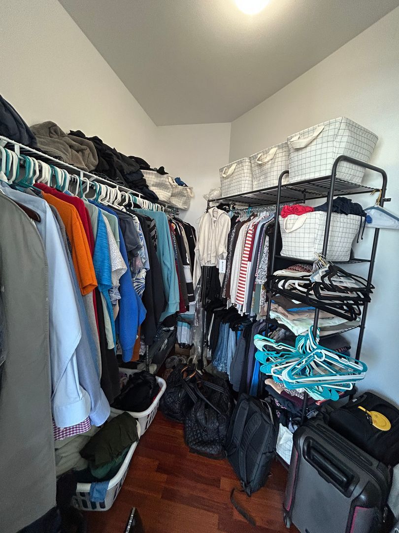 Building Photo - 123 S Green St