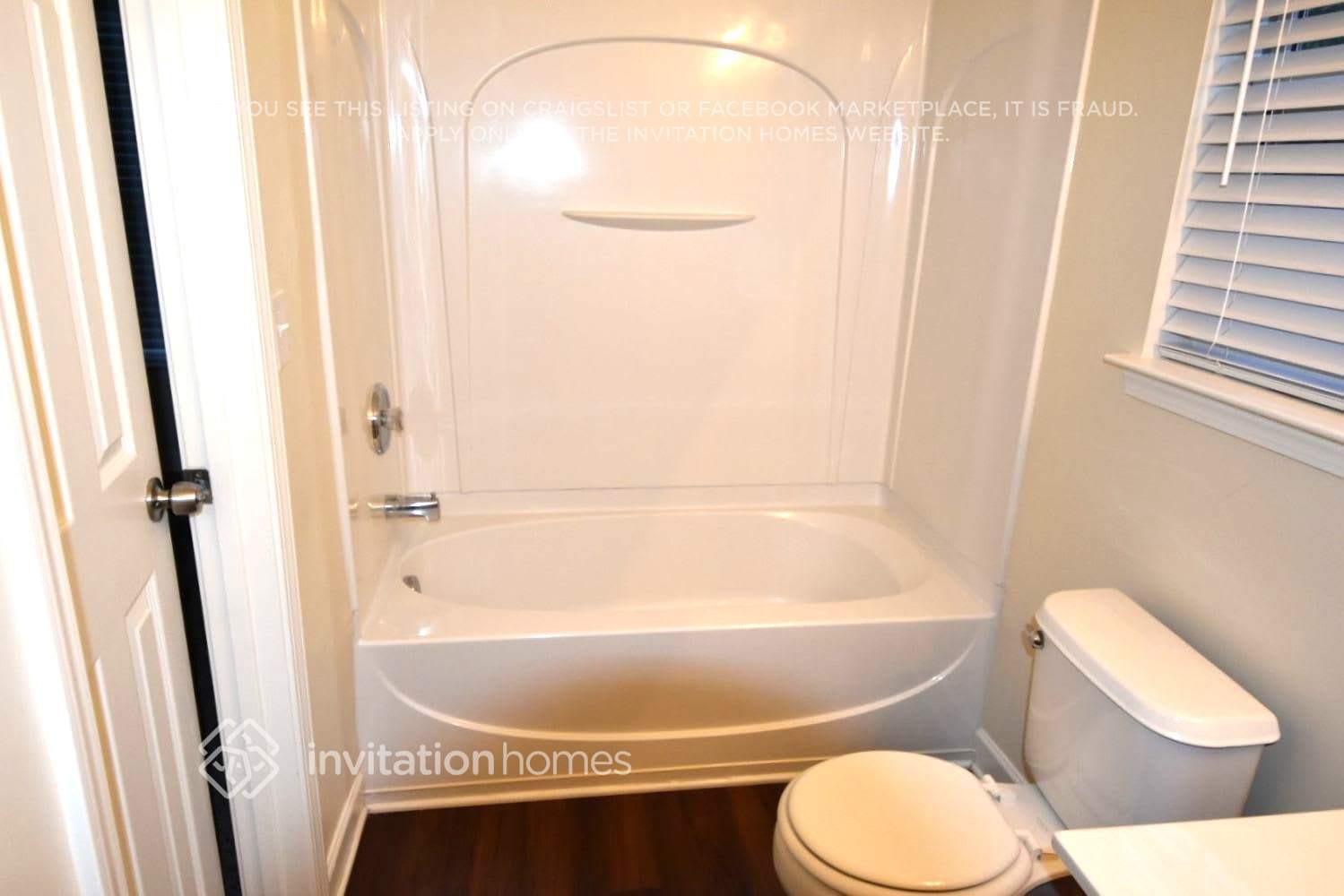 Building Photo - 974 Ramsgate Dr SW