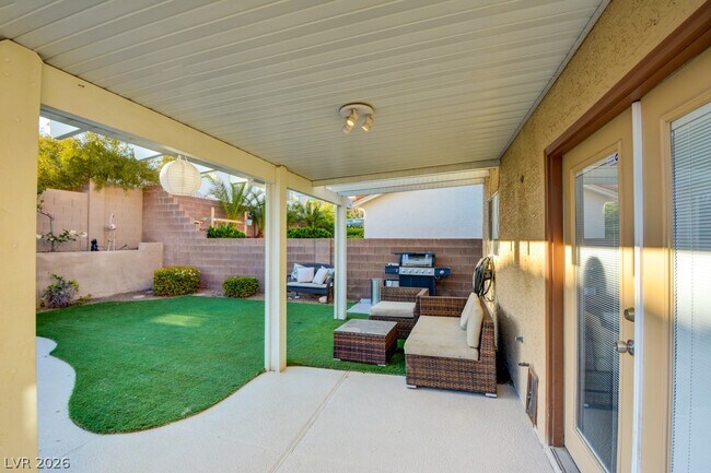 Building Photo - 3733 Horseshoe Mesa St