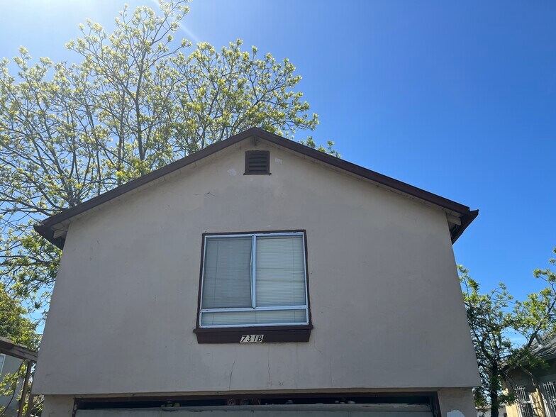 Exterior - 731 Lucas Ave