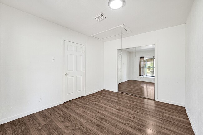 Building Photo - 3626 Yosemite St