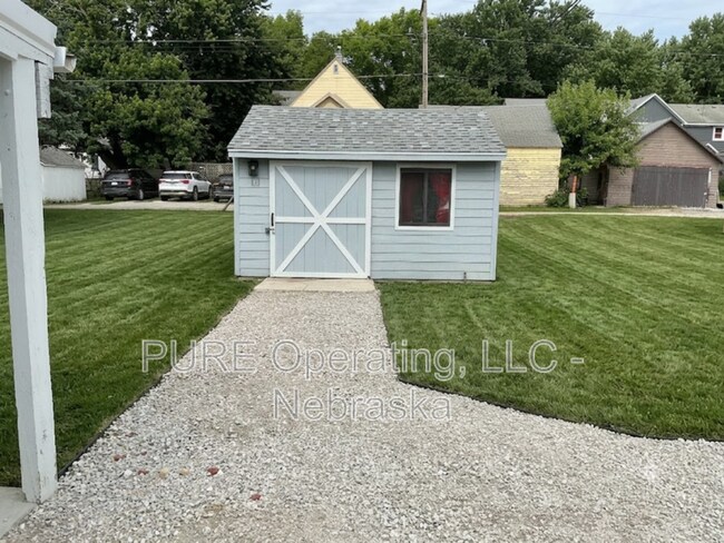 Building Photo - 316 N 13th St