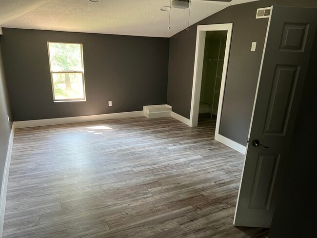 Building Photo - 807 Clinkscales Rd