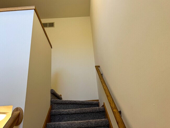 Building Photo - 1104 Heritage Ct
