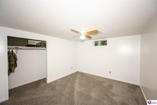 Building Photo - 1813 Lakewood Dr