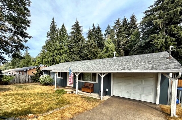 Building Photo - 2695 McKinley Pl SE