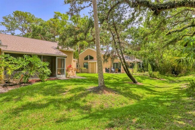 Building Photo - 4949 Village Garden Dr