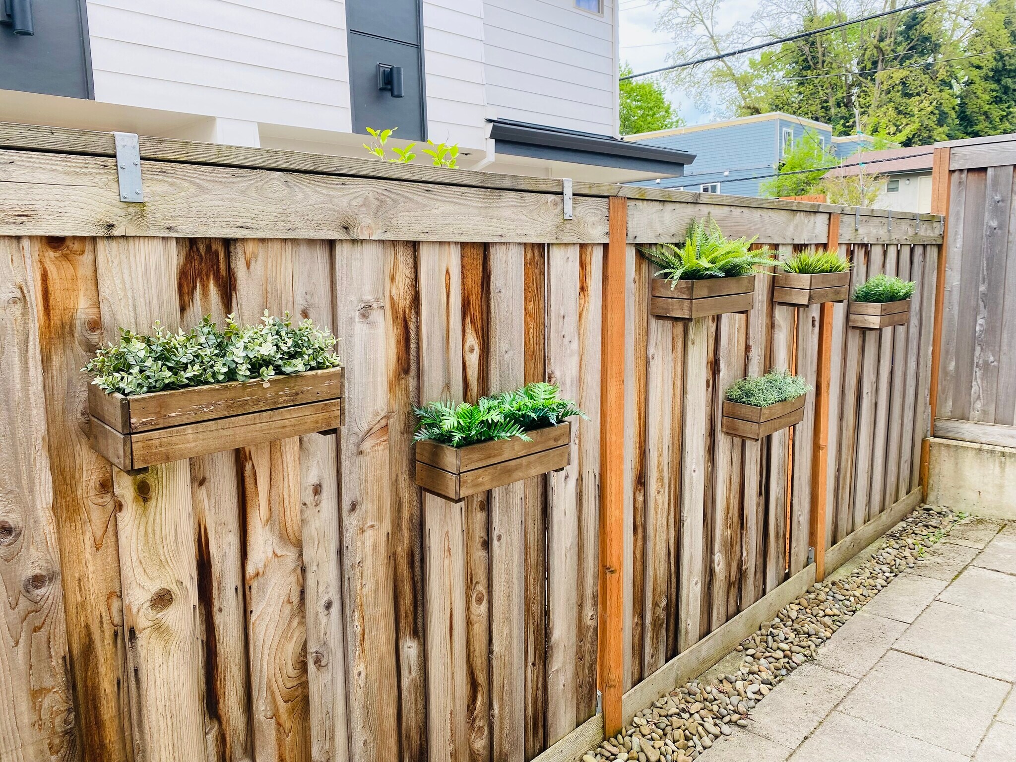 Building Photo - 3942 SE Gladstone St