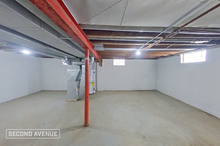 Building Photo - 4772 Jefferson St