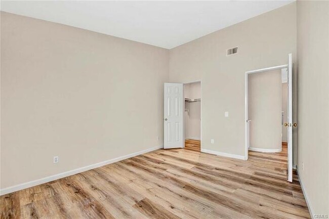Building Photo - 2038 S Bon View Ave
