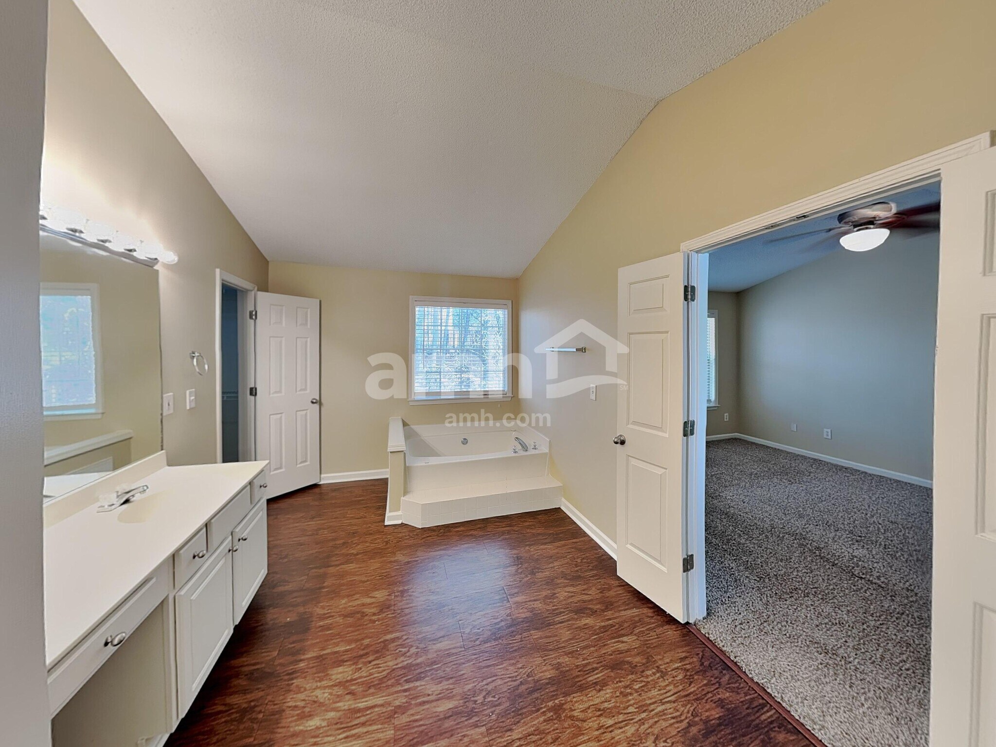 Building Photo - 2523 Davenham Ln