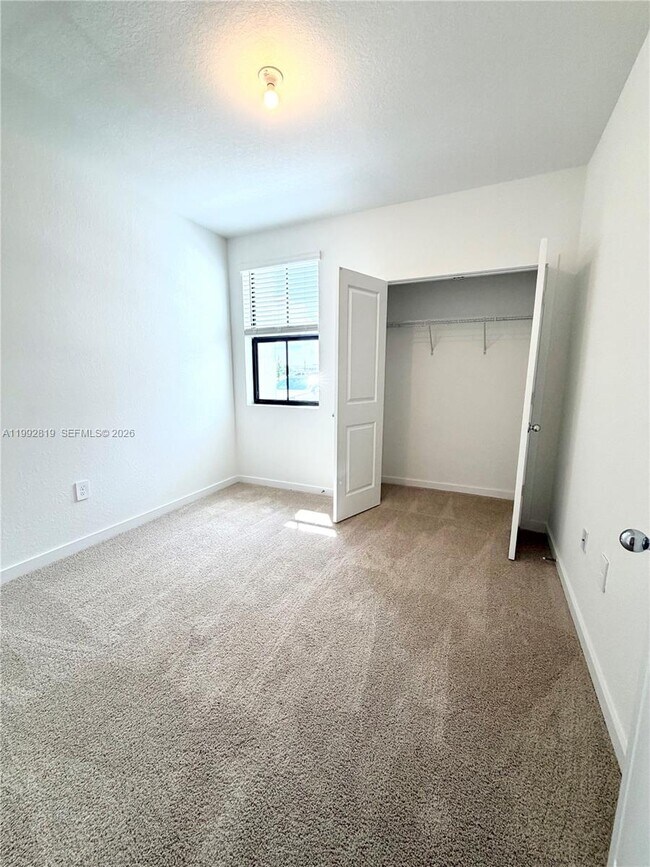 Building Photo - 359 NE 16th St