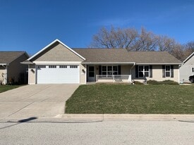 Building Photo - 1306 Hannah St