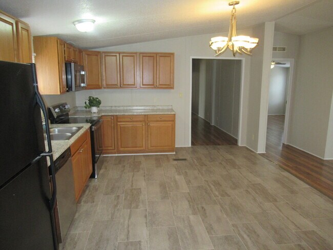 Building Photo - Move-In Ready 4-Bedroom Home on a Private Lot Just North of Lincolnton!