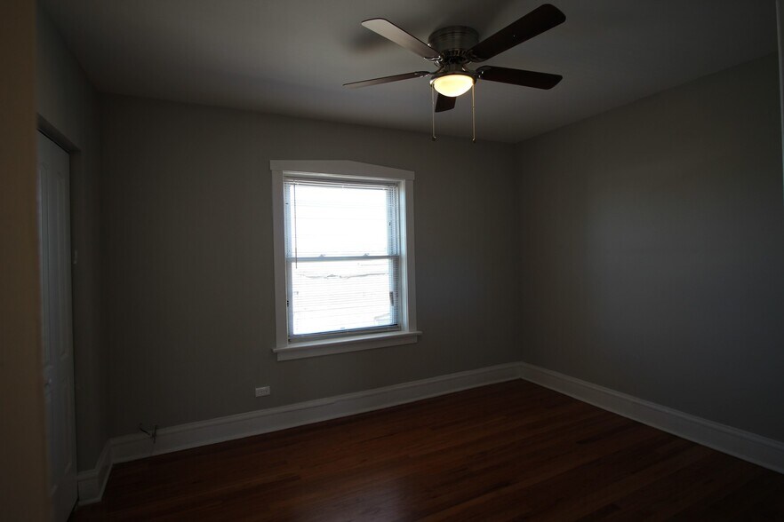 Building Photo - 4402 W Belden Ave