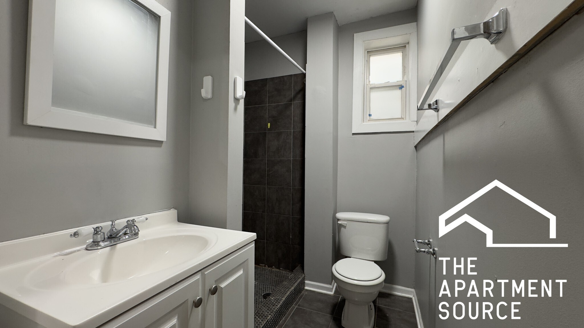 Building Photo - 2655 W Homer St