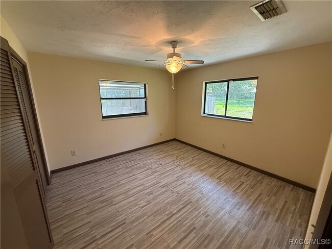 Building Photo - 3632 N Honeylocust Dr