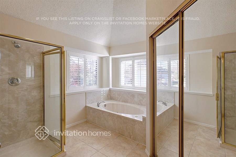 Building Photo - 4147 Cedar Dr