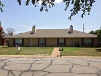 Building Photo - 1404 Chapel Ridge Rd