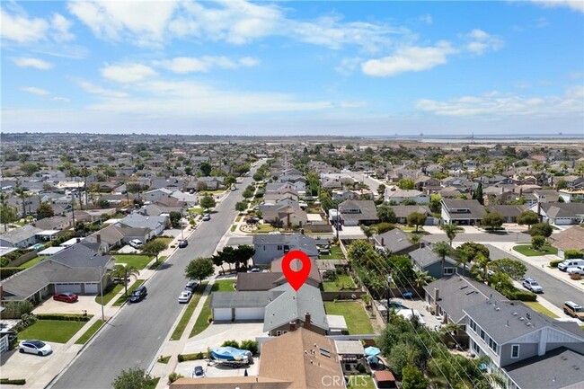 Building Photo - 17551 Misty Ln
