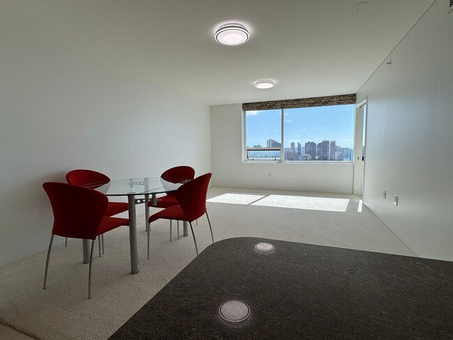 Building Photo - Hawaiki Tower #2405: 2 Bed/2 Bath/2 Parkin...