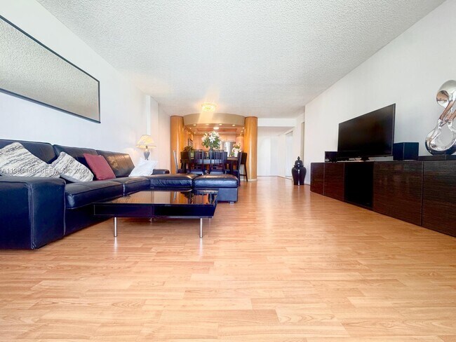 Building Photo - 3800 S Ocean Dr