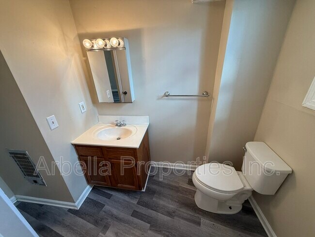 Building Photo - 1509 Fuller St